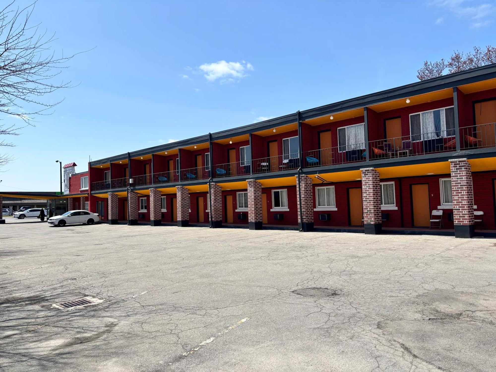 6267 Persepolis Inn Niagara Falls Exterior foto